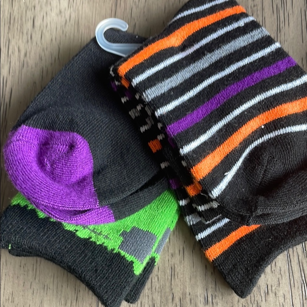 Kid’s Halloween Themed Socks Set - Four 2 Packs - Picture 3 of 11